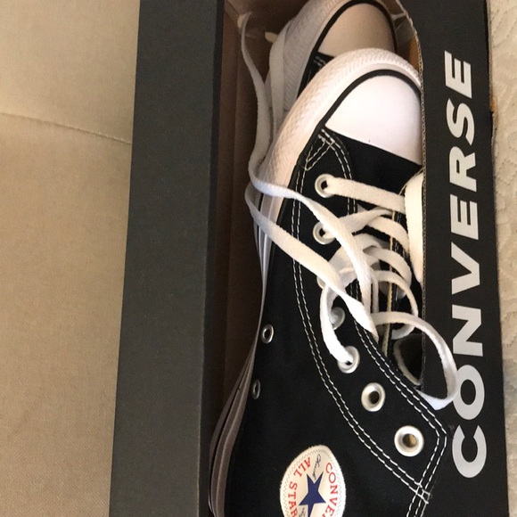 Black converse youth hitop - Picture 2 of 3